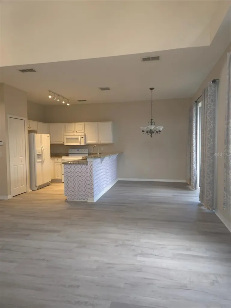 102 Monroe Circle Davenport FL 33896