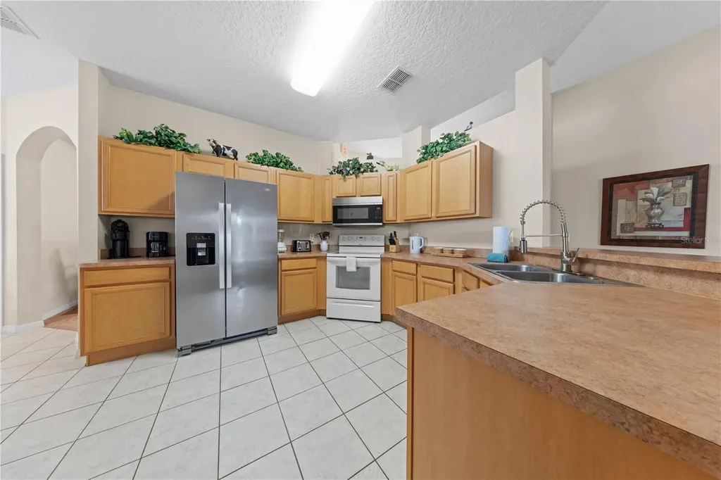 182 Minniehaha Circle Haines City FL 33844