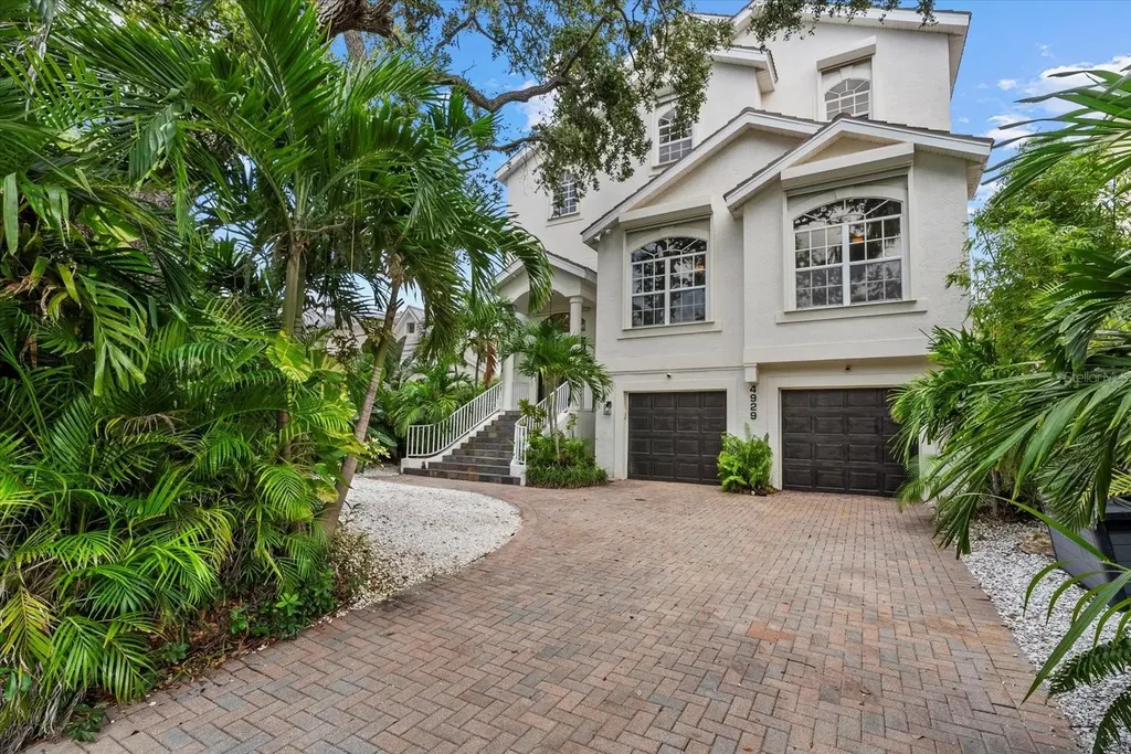 4929 Oxford Drive Sarasota FL 34242