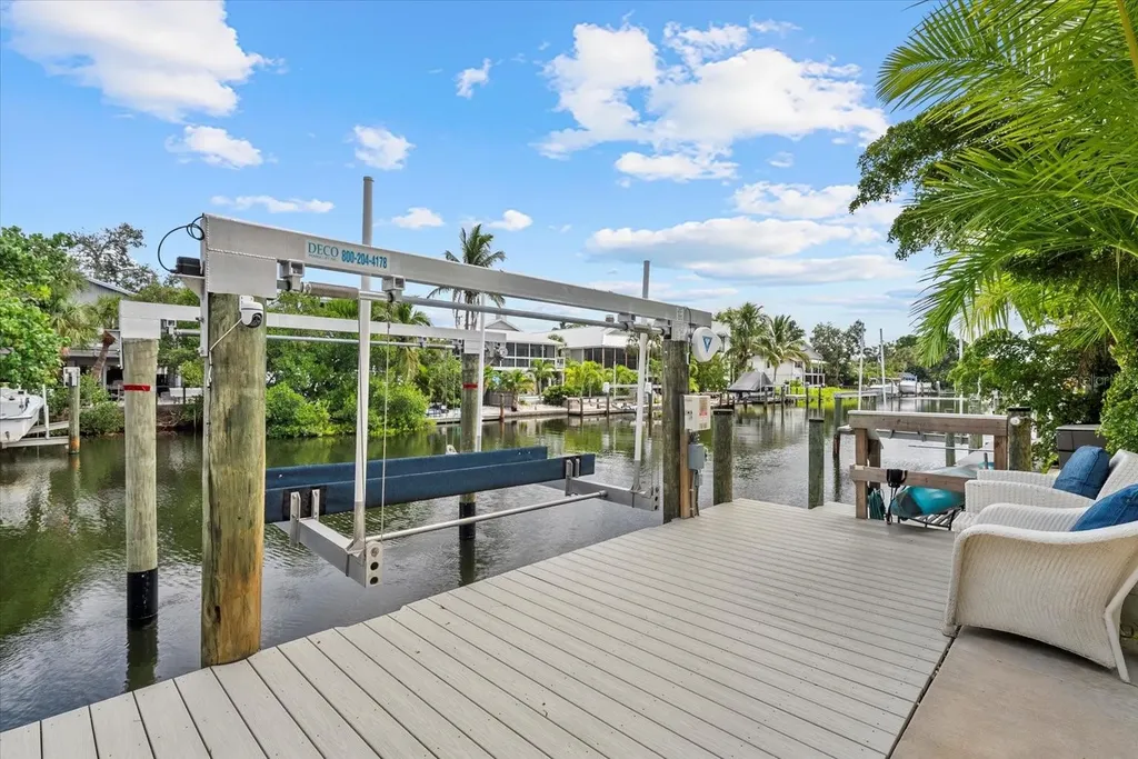 4929 Oxford Drive Sarasota FL 34242