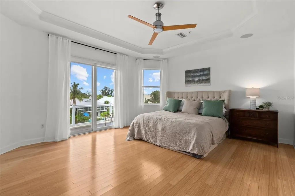 4929 Oxford Drive Sarasota FL 34242