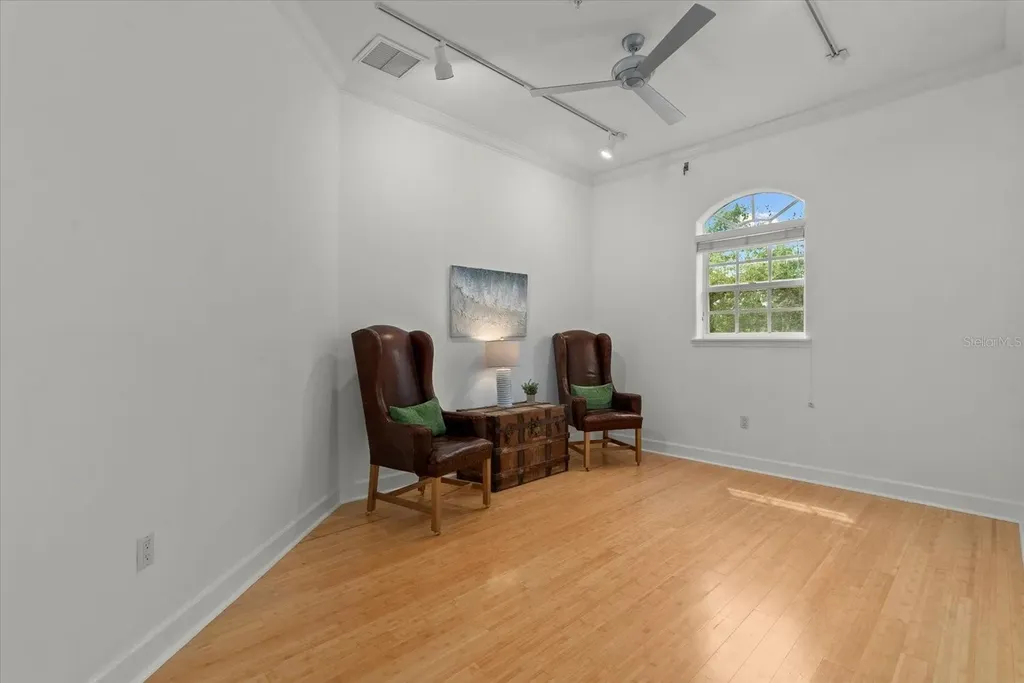 4929 Oxford Drive Sarasota FL 34242