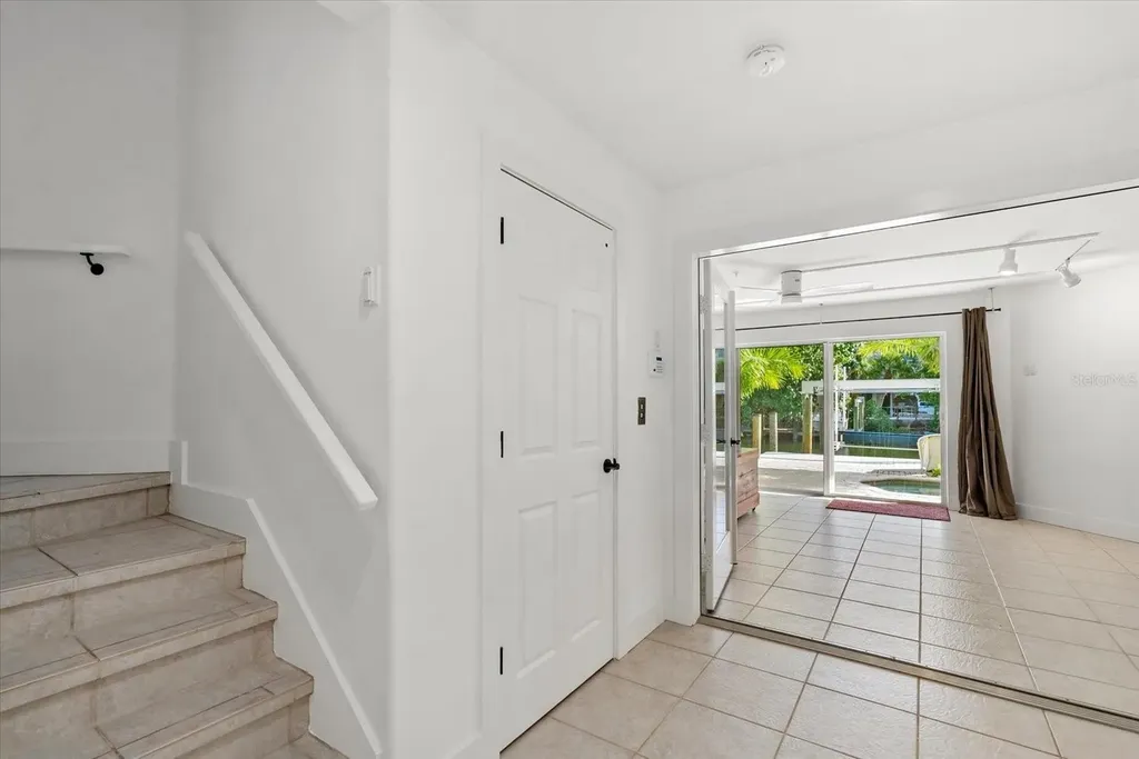 4929 Oxford Drive Sarasota FL 34242
