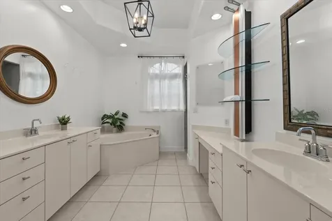4929 Oxford Drive Sarasota FL 34242