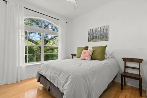 4929 Oxford Drive Sarasota FL 34242