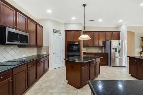 25551 Hawks Run Lane Sorrento FL 32776