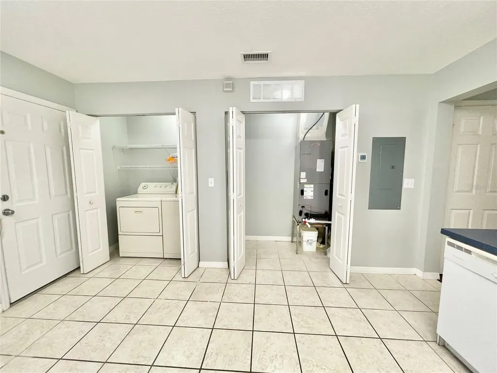 2348 SW 42nd Drive Gainesville FL 32607
