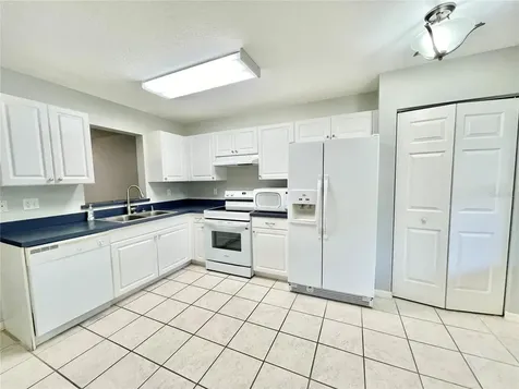 2348 SW 42nd Drive Gainesville FL 32607