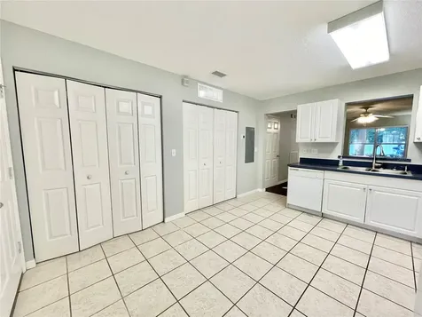 2348 SW 42nd Drive Gainesville FL 32607