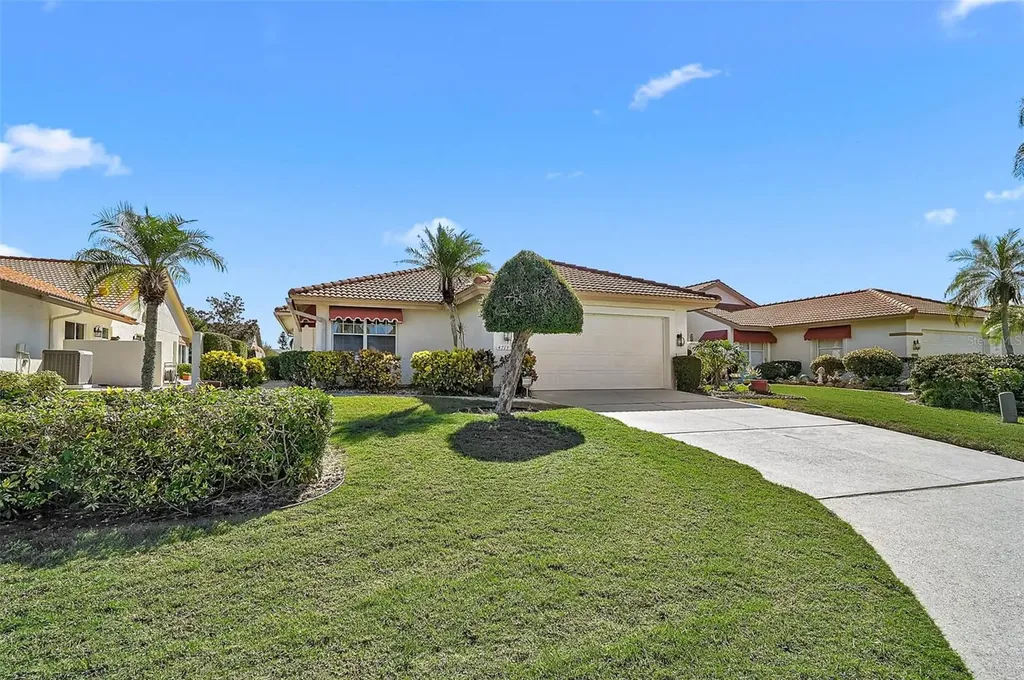 4717 Peridia Boulevard E Bradenton FL 34203