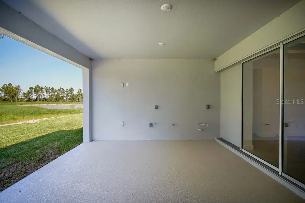 1685 Trailhead Lane Zephyrhills FL 33541