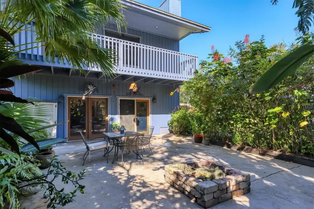 2230 Myakka Road Sarasota FL 34240
