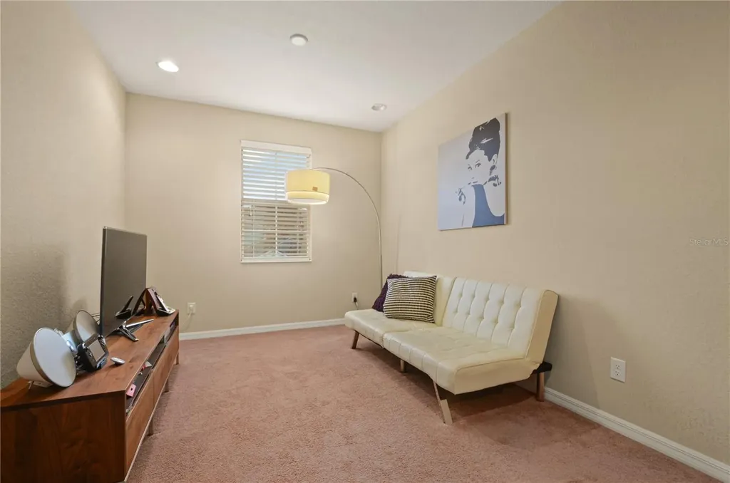 8915 Della Scala Circle Orlando FL 32836