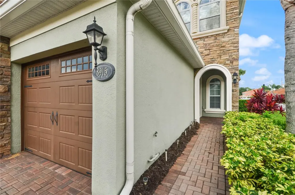 8915 Della Scala Circle Orlando FL 32836
