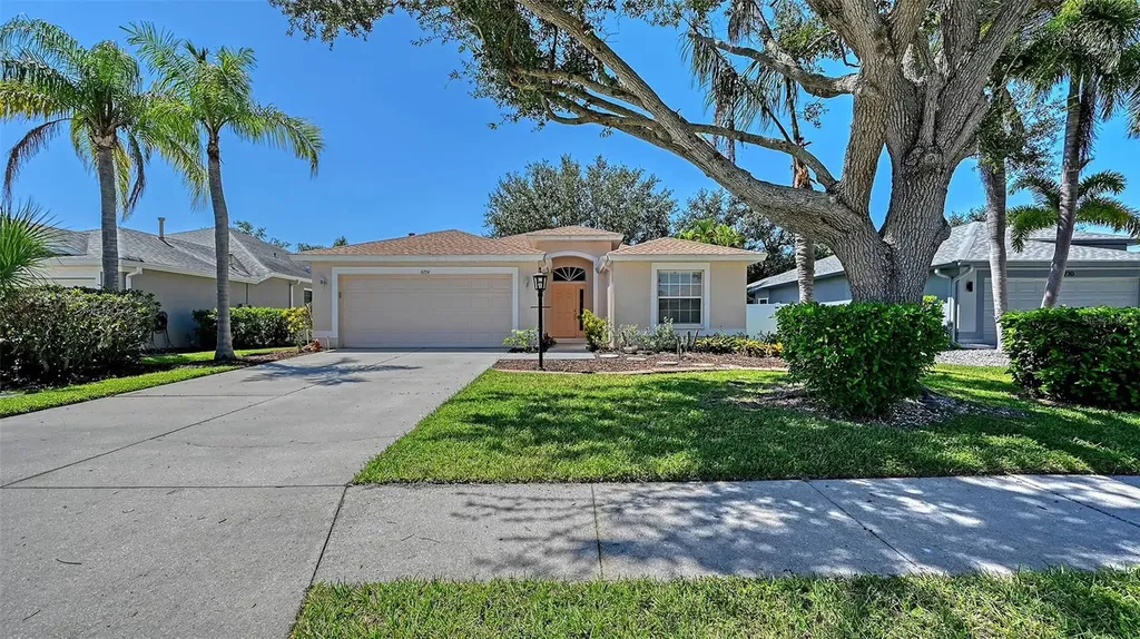 6734 W Country Club Lane Sarasota FL 34243