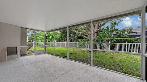 6734 W Country Club Lane Sarasota FL 34243