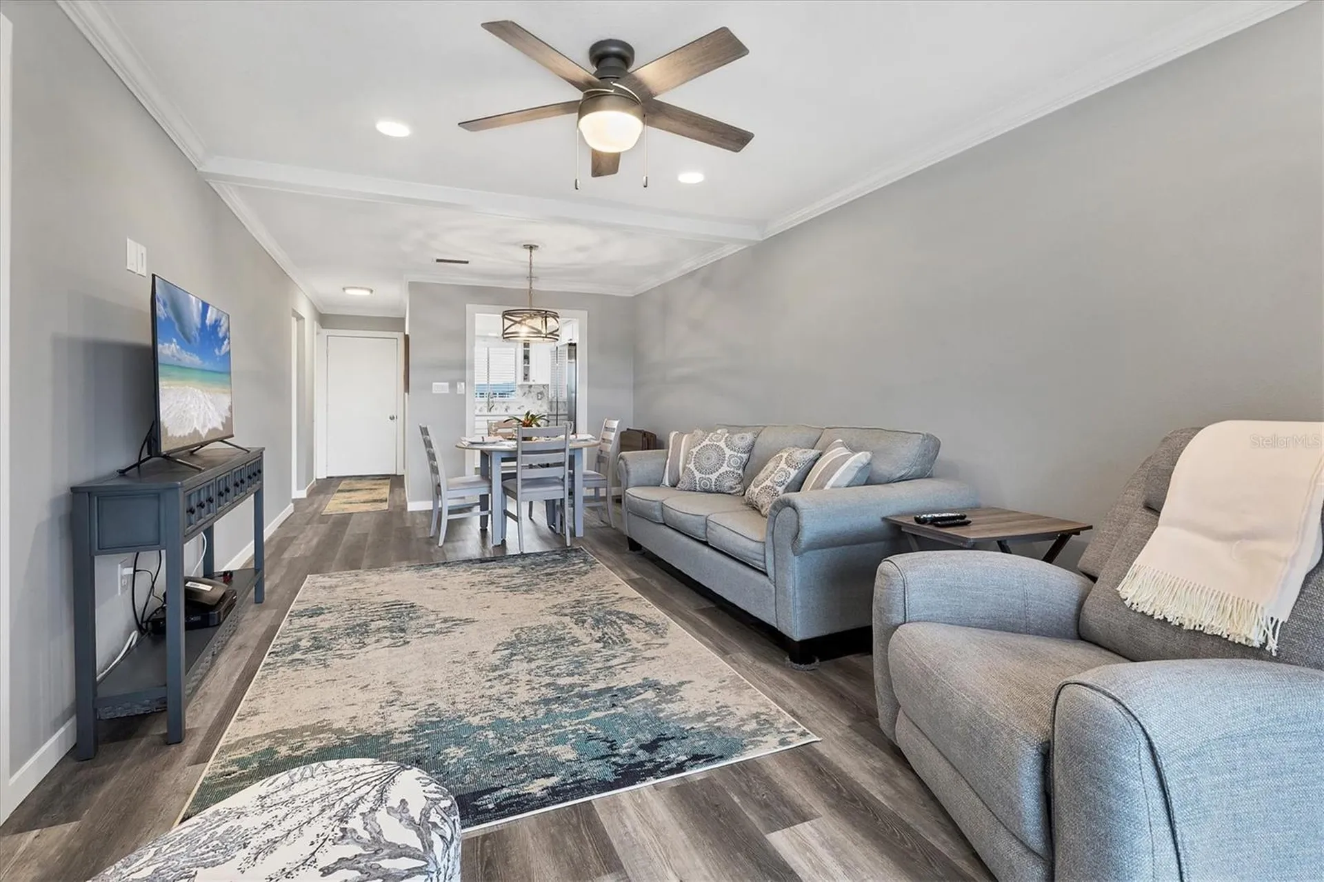 3661 Lake Bayshore Drive Bradenton FL 34205
