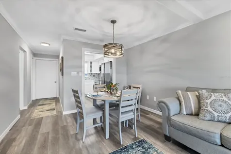 3661 Lake Bayshore Drive Bradenton FL 34205