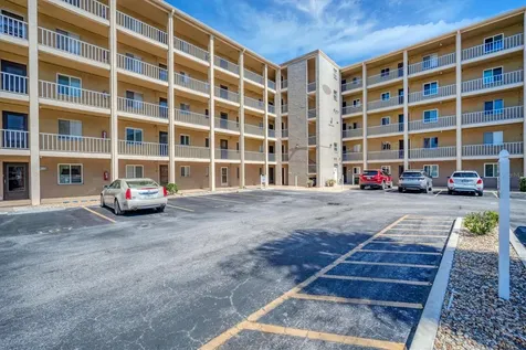 3661 Lake Bayshore Drive Bradenton FL 34205