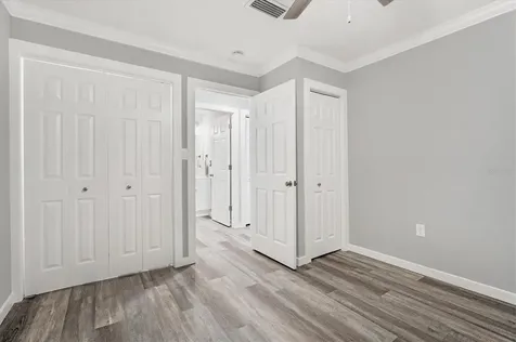 3661 Lake Bayshore Drive Bradenton FL 34205