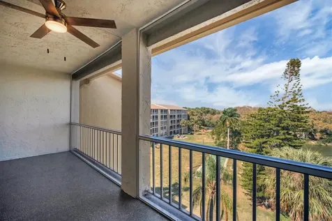 3661 Lake Bayshore Drive Bradenton FL 34205