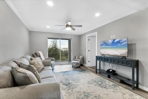 3661 Lake Bayshore Drive Bradenton FL 34205