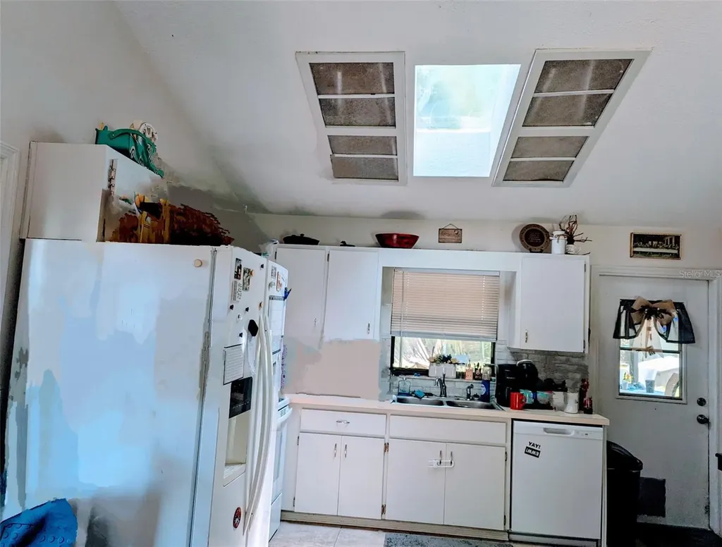 9054 S Tara Point Floral City FL 34436