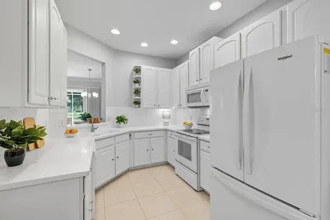 4470 Kariba Lake Terrace Sarasota FL 34243
