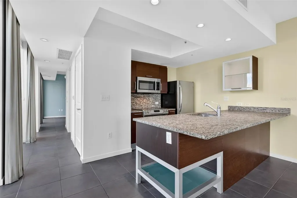 1350 Main Street Sarasota FL 34236