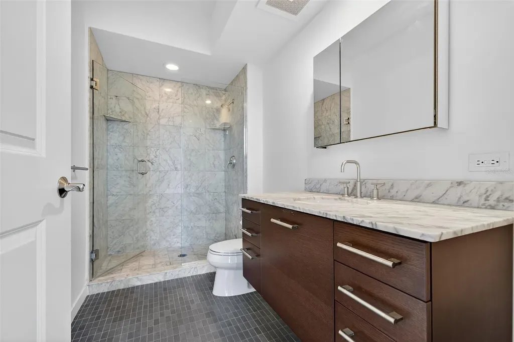 1350 Main Street Sarasota FL 34236
