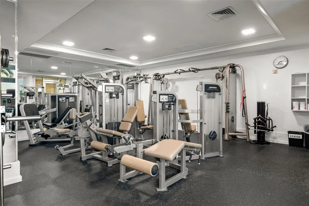 1350 Main Street Sarasota FL 34236