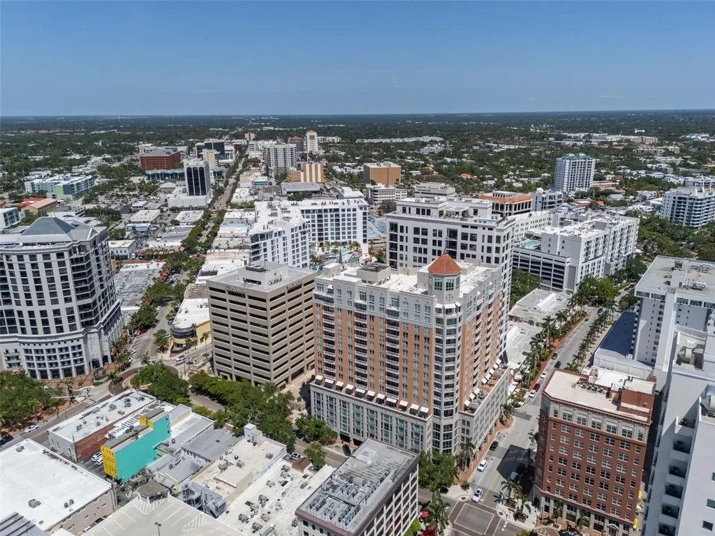 1350 Main Street Sarasota FL 34236
