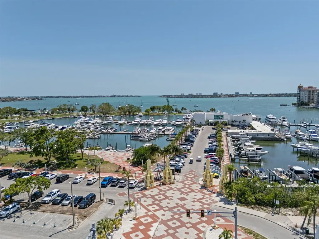 1350 Main Street Sarasota FL 34236