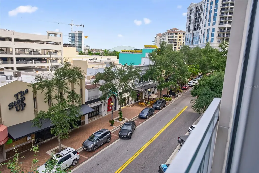 1350 Main Street Sarasota FL 34236