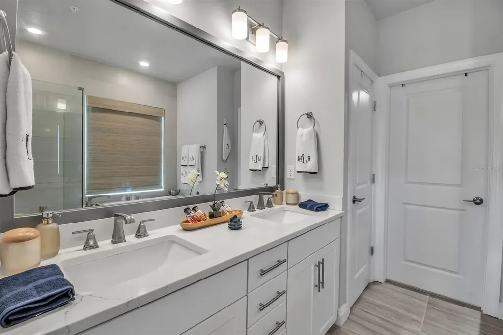 321 Gowdy Road Sarasota FL 34237