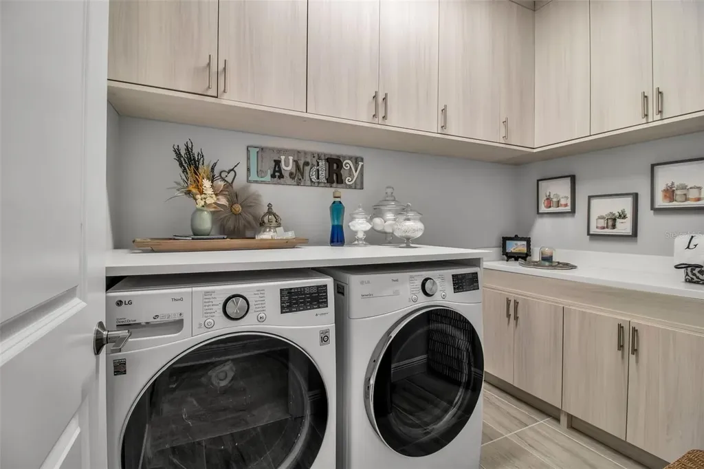 321 Gowdy Road Sarasota FL 34237