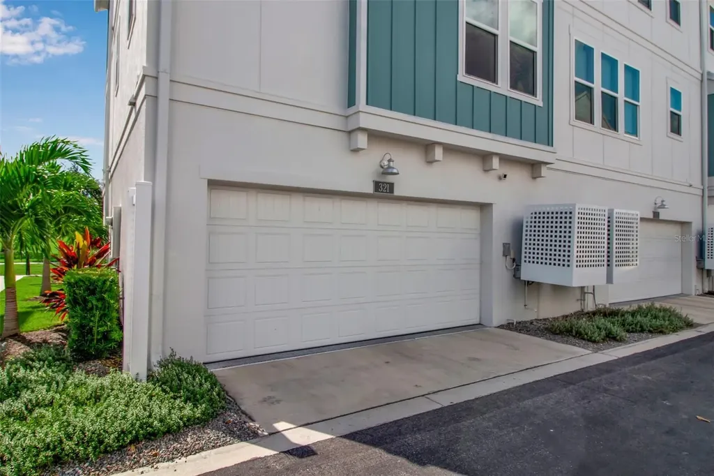 321 Gowdy Road Sarasota FL 34237