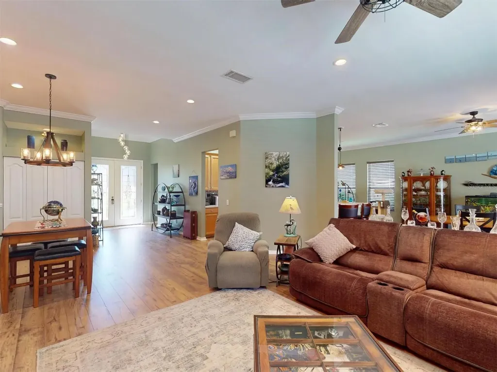 3611 2nd Drive NE Bradenton FL 34208
