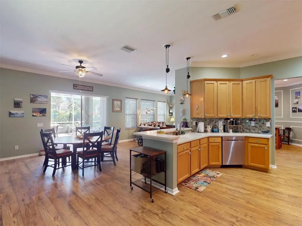 3611 2nd Drive NE Bradenton FL 34208