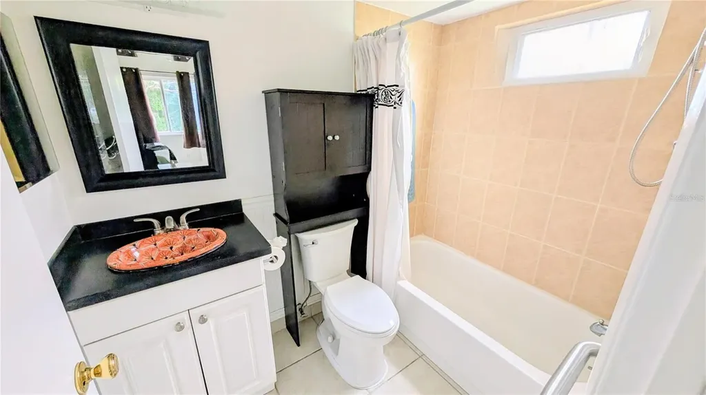 1310 Glen Oaks Drive E Sarasota FL 34232
