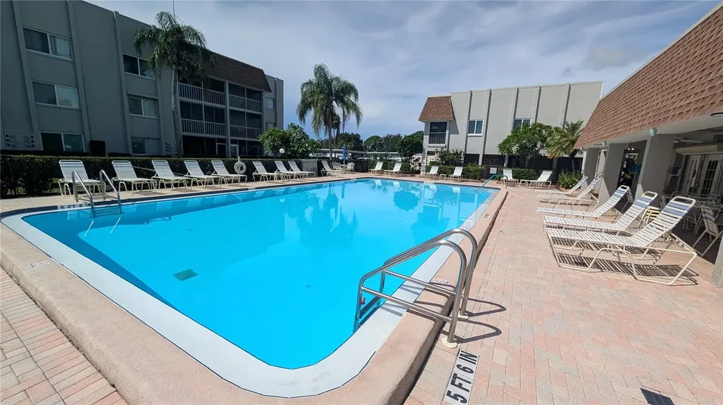 1310 Glen Oaks Drive E Sarasota FL 34232