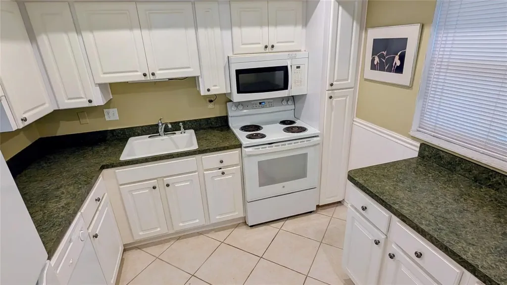 1310 Glen Oaks Drive E Sarasota FL 34232