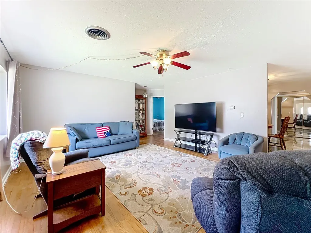 4612 NE 21st Court Ocala FL 34479
