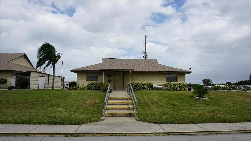 12023 Longhorn Drive Hudson FL 34667