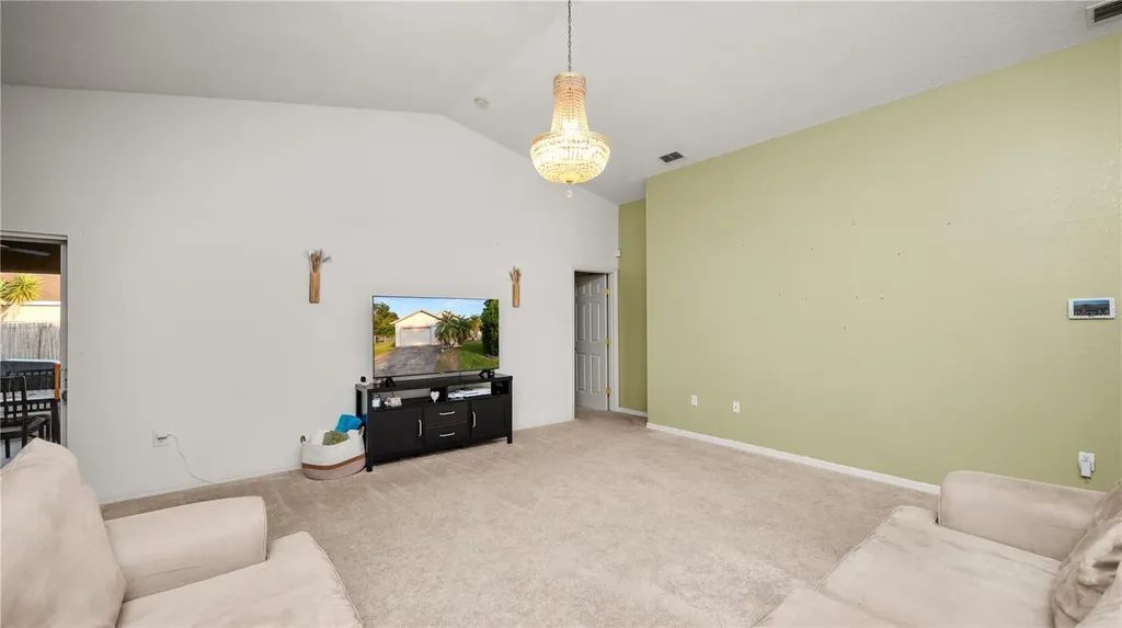 232 Kings Pond Avenue Winter Haven FL 33880