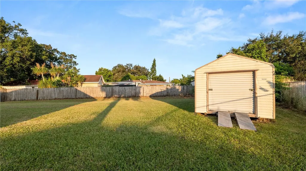232 Kings Pond Avenue Winter Haven FL 33880