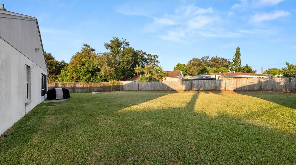 232 Kings Pond Avenue Winter Haven FL 33880