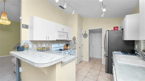 232 Kings Pond Avenue Winter Haven FL 33880