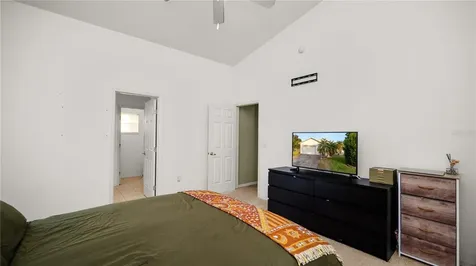 232 Kings Pond Avenue Winter Haven FL 33880