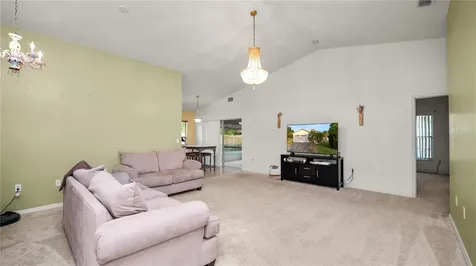 232 Kings Pond Avenue Winter Haven FL 33880